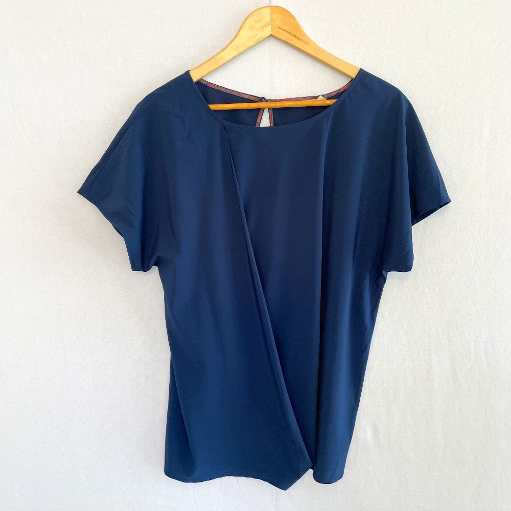 SOFT SURROUNDINGS Women's Medium Go Lively Travel Tee Blue